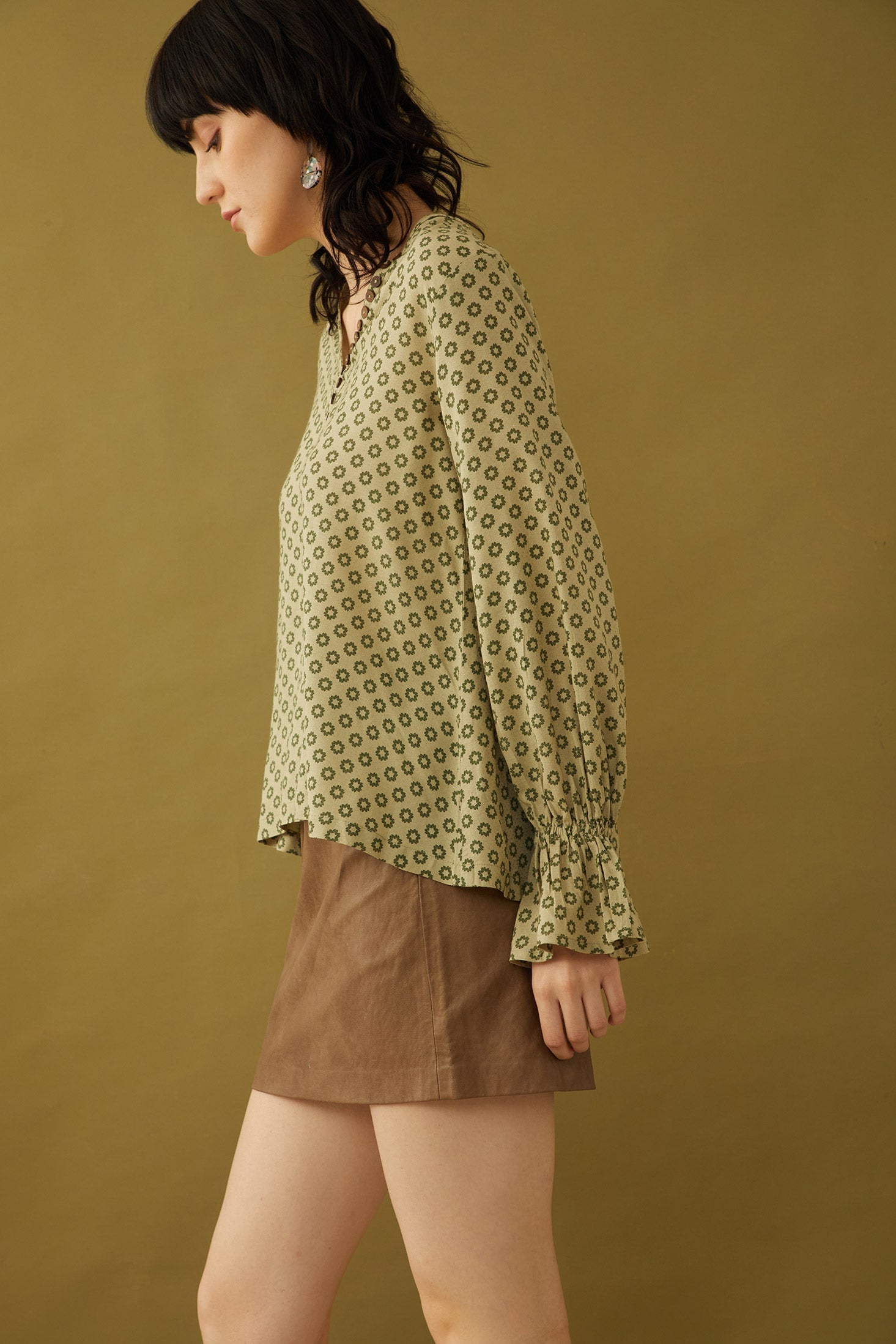 Bohera Oriana Accent Ruffled Sleeve Buttoned Top