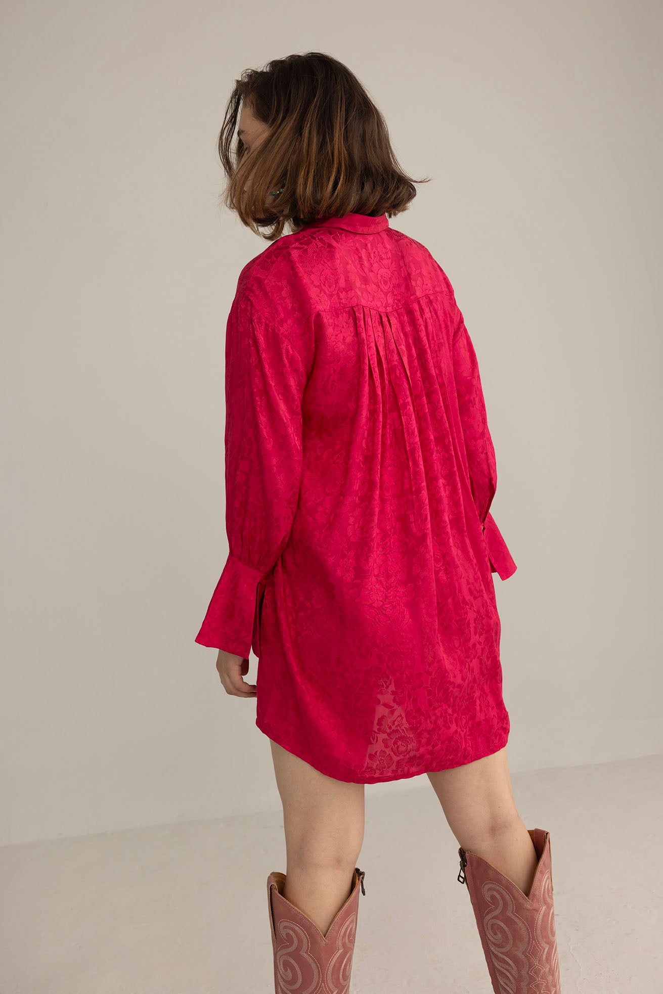 The Elowen Belle Woven Dress in Wine Pink