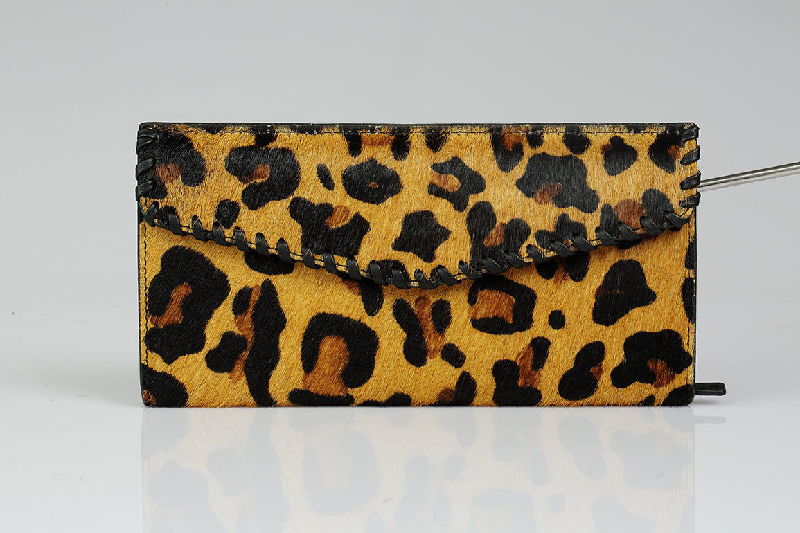 POUCHY TIME WALLET