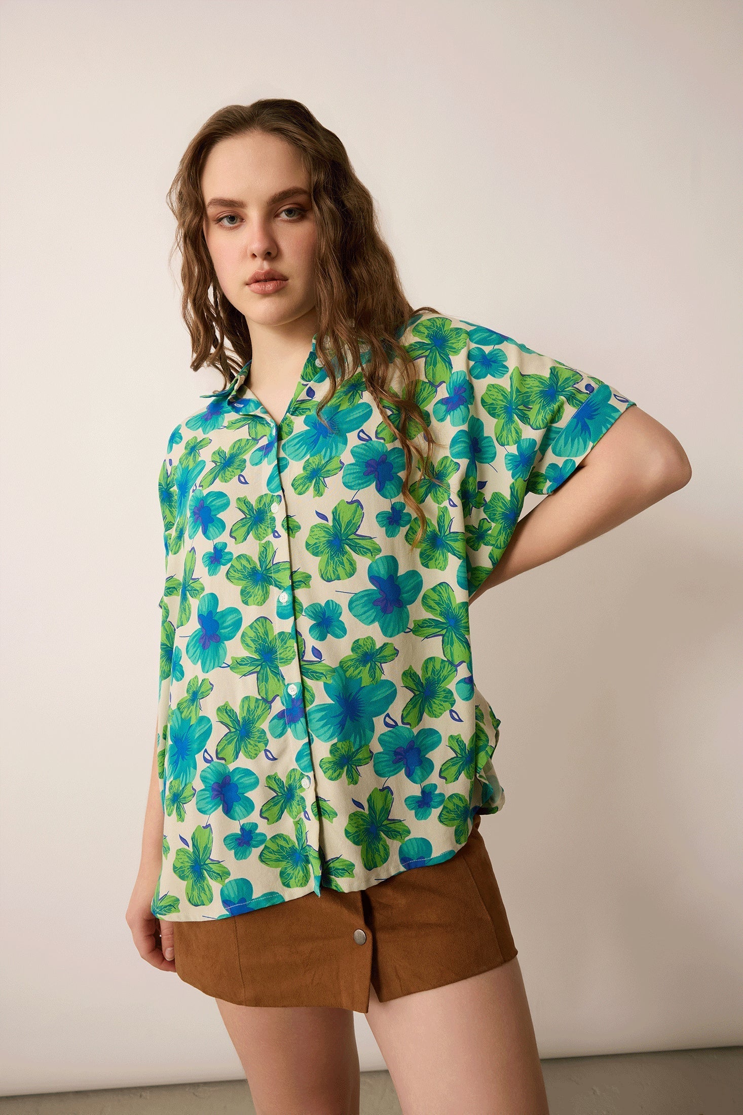 Elizabeth Floral Top In Green And Off White