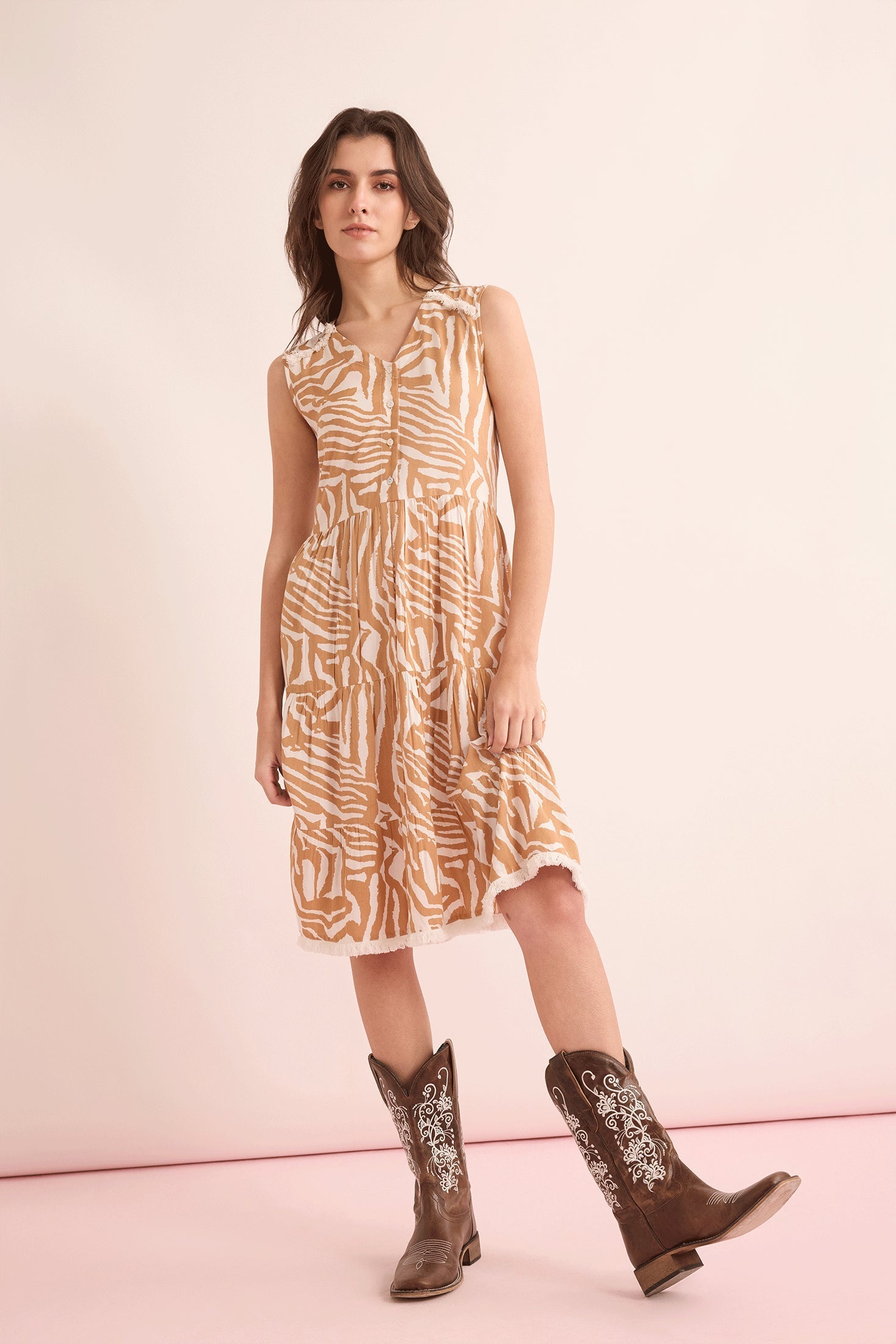 Nicole Patterned Empire Waist Dress In off White and Brown